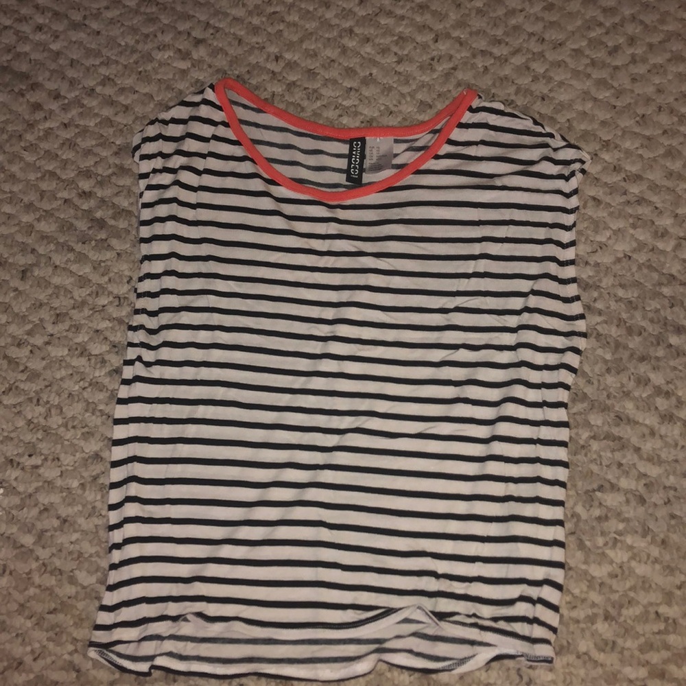Sleeveless top